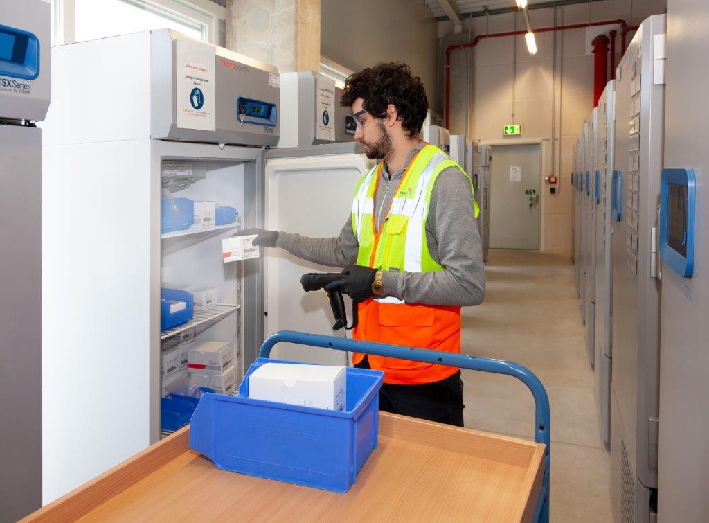 Versandetiketten auf Rolle Versandetiketten auf Rolle